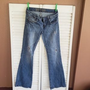 Wallflower jeans